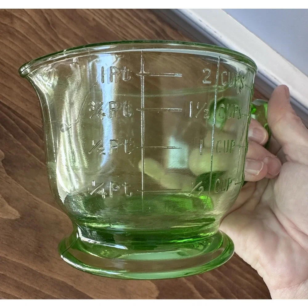 Hazel-Atlas Measuring Cup 2 Cup Green Uranium Glass UV Reactive Vintage